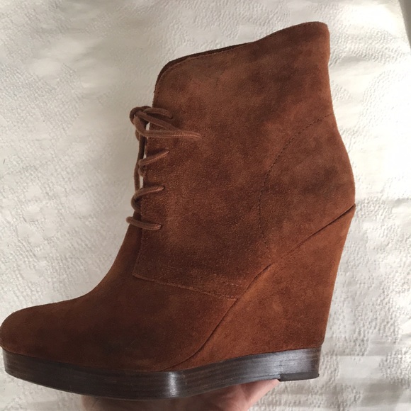 Kors Michael Kors Lace up Wedge Ankle Boot - Picture 13 of 17